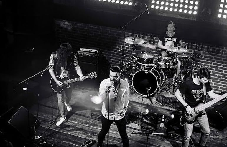 Ostorya live performance photo 3