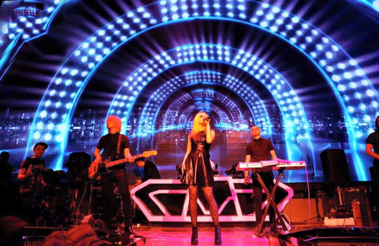 Redberry live performance photo 1
